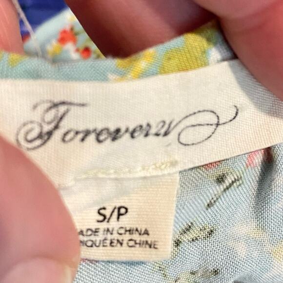 Floral Romper Forever 21 Size Small Green Pink - Picture 6 of 7